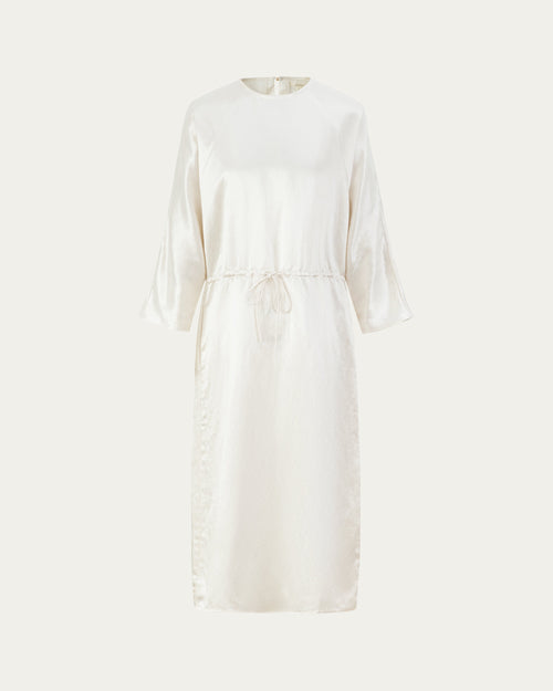 Aven 3/4 Sleeve Raglan Dress